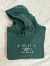 Cozy Embroidered Green Hoodie for Effortless Winter Style