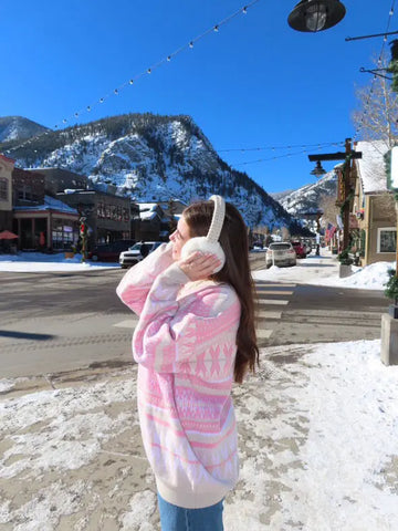 Oversized Ski Lodge Sweater for Cozy Winter Days