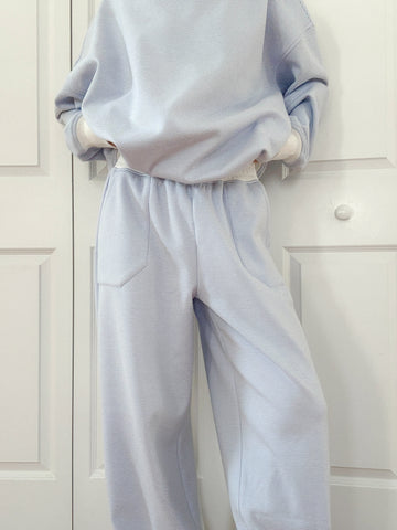 Effortless Blue and White Striped Sweatpants for a Casual Chic Look