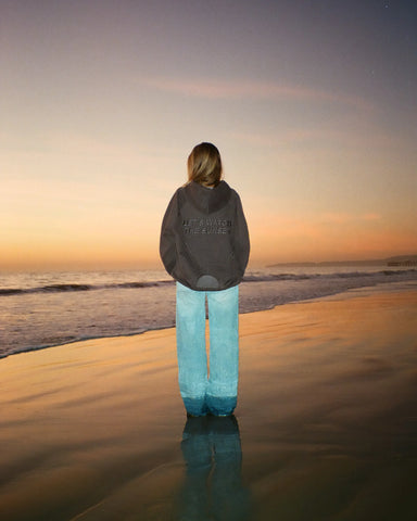 Oversized Sunset Hoodie for Cozy Evenings and Effortless Style