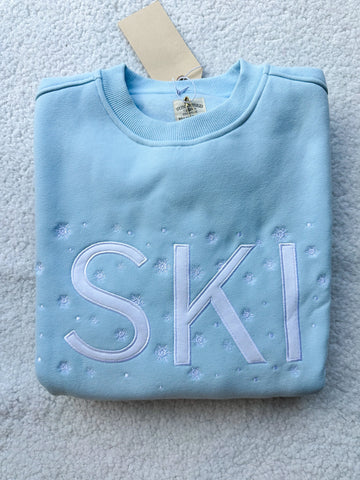 Cozy Icy Blue Snowflake Sweatshirt for Winter Adventures and Après-Ski Style