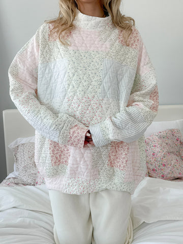 Soft Pastel Quilted Sweatshirt for Cozy Everyday Style