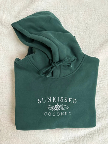 Cozy Embroidered Green Hoodie for Effortless Winter Style