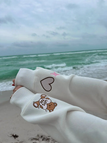 Adorable Teddy Bear Embroidered Sweatshirt for Cozy Valentine's Day Style