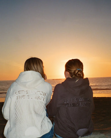 Oversized Sunset Hoodie for Cozy Evenings and Effortless Style