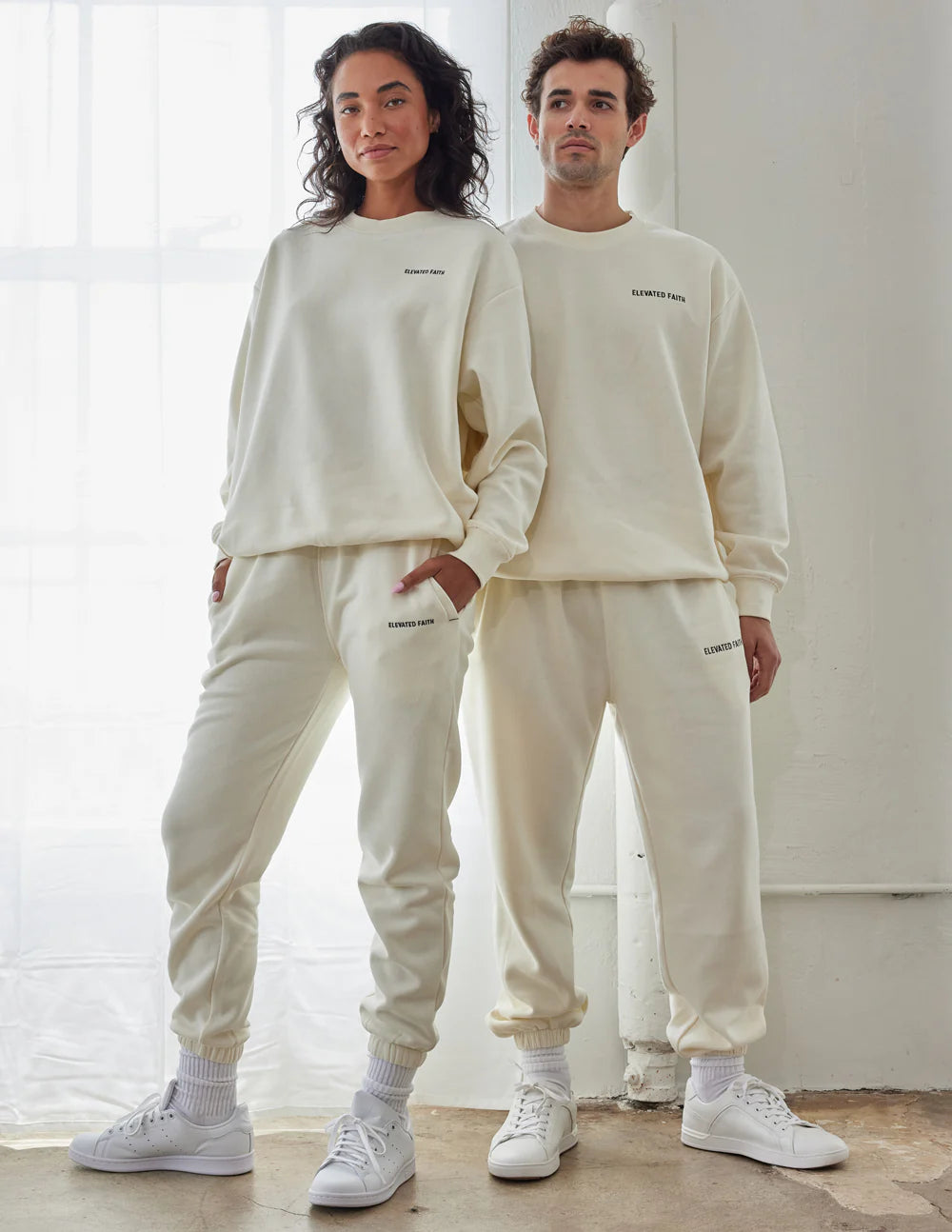 Cozy White Sand Crewneck Sweatshirt for Effortless Everyday Style