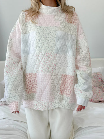 Soft Pastel Quilted Sweatshirt for Cozy Everyday Style