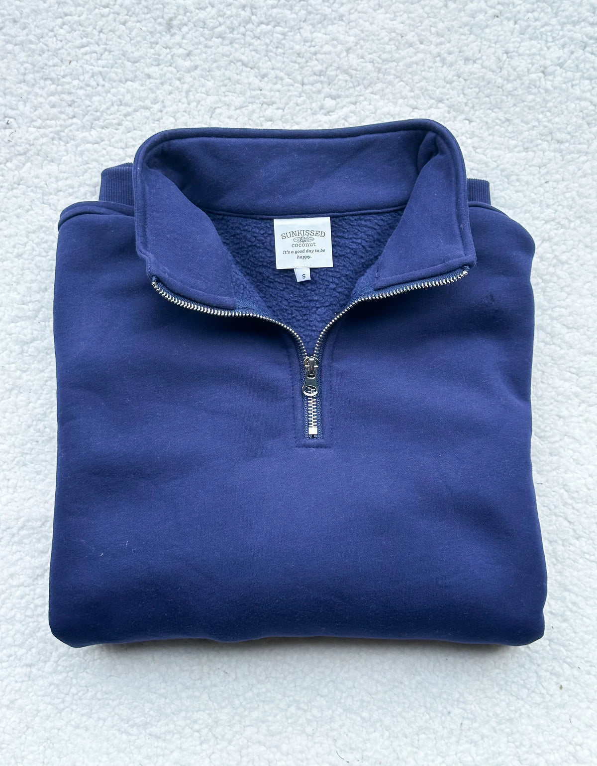 Cozy Navy Quarter-Zip Sweatshirt for Effortless Everyday Style