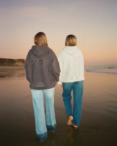 Oversized Sunset Hoodie for Cozy Evenings and Effortless Style