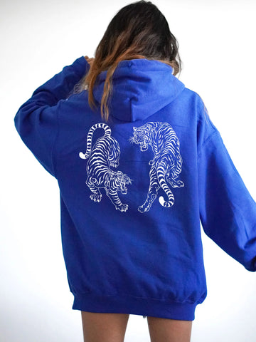 Vintage Tiger Graphic Hoodie for Cozy Street Style