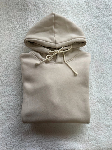 Effortless Everyday Hoodie in Soft Sandstone for a Cozy, Relaxed Look