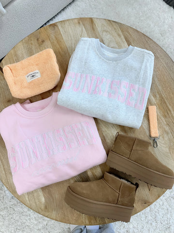 Soft Pink Striped Sweatshirt for Effortless Everyday Style