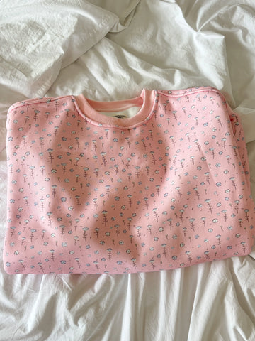 Soft Pink Floral Sweatshirt with Ditsy Blue Blooms for a Sweet and Cozy Look