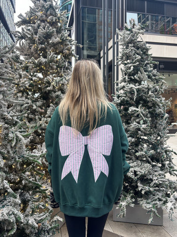 Cozy Striped Sweatshirt with Bow Embroidery for Winter Comfort