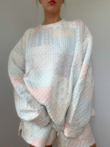 Pastel Blue Quilted Sweatshirt for Cozy Everyday Style