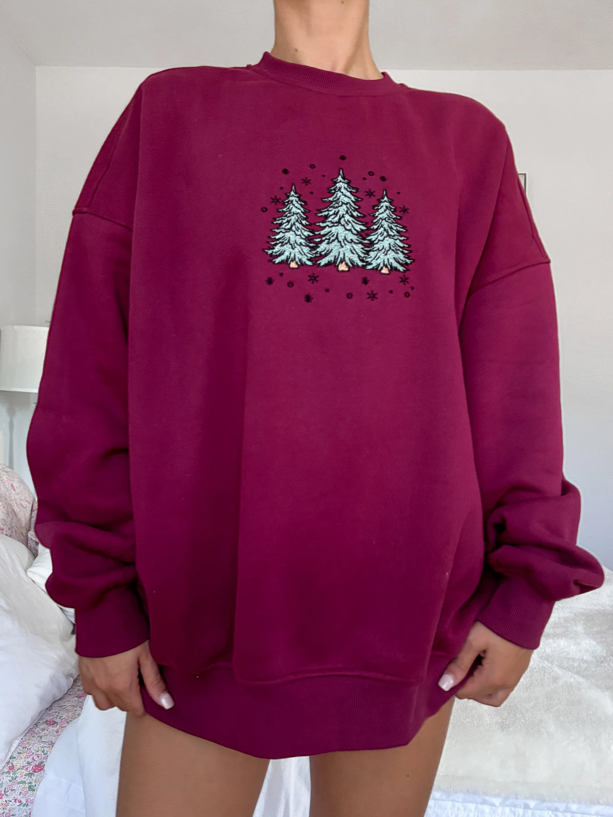 Cozy Embroidered Christmas Sweatshirt with Vintage Red Tree
