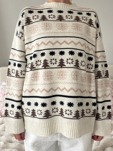 Cozy Cabin-Inspired Winter Sweater with Classic Nordic Design