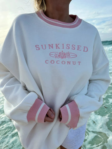 Vintage Crewneck Sweatshirt with Embroidered Logo in Soft White and Pink